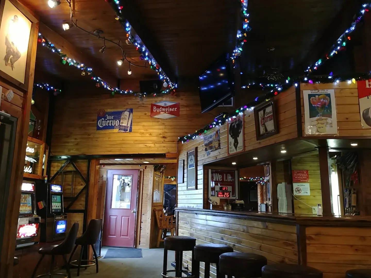 The Manhattan Saloon Logo